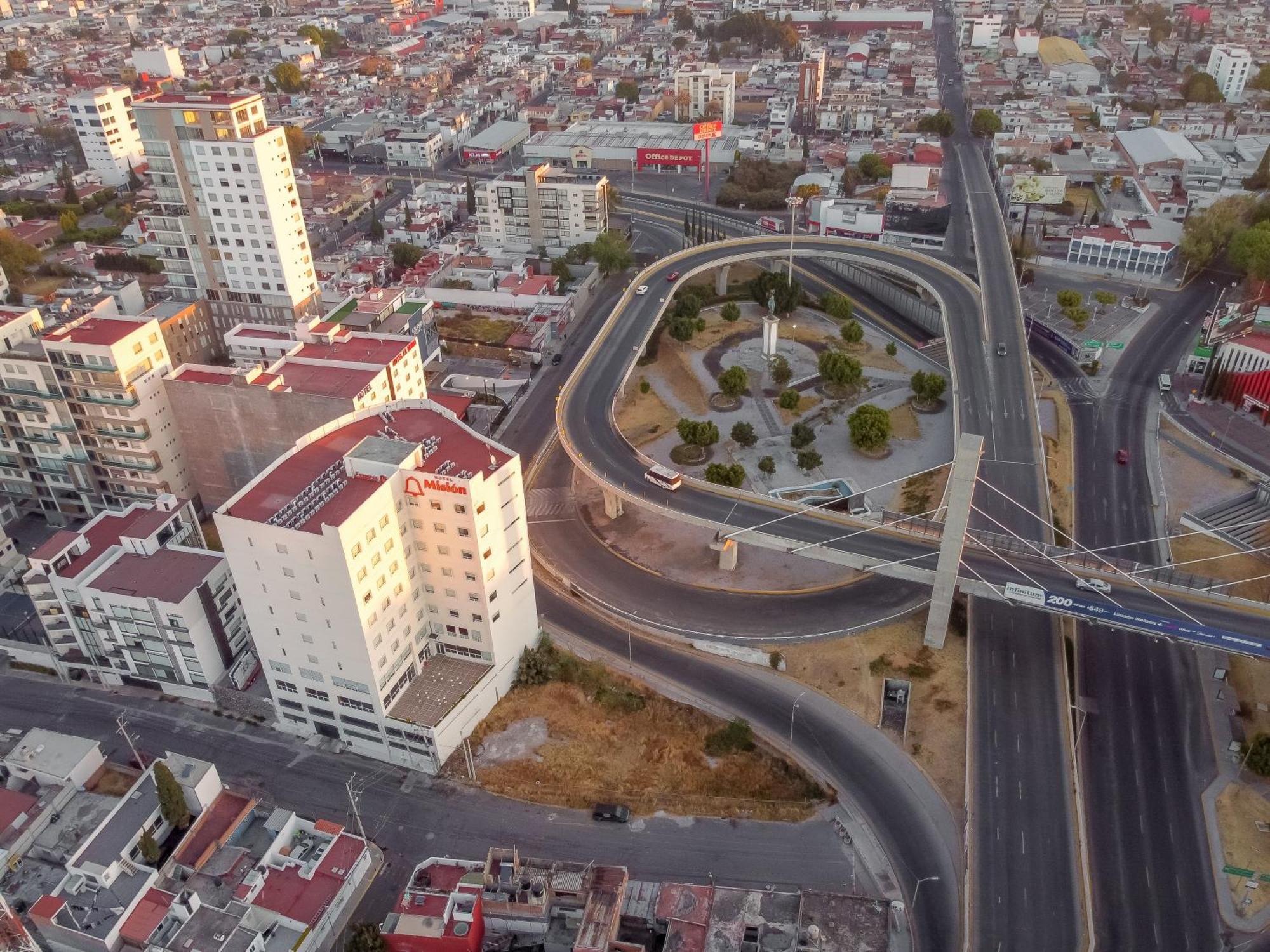Готель Mision Puebla Angelopolis Екстер'єр фото